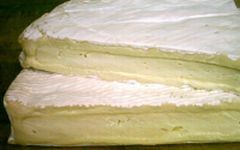Baked Brie Recipe - Brie Cheese Wrapped in Puff Pastry Dough to Bake
